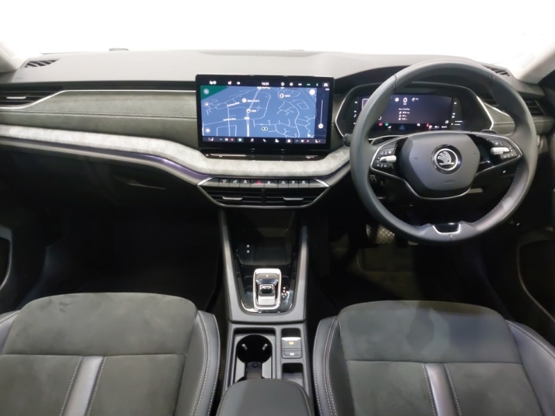 Used Skoda Octavia 2024 for sale - 78099106: Photo 2