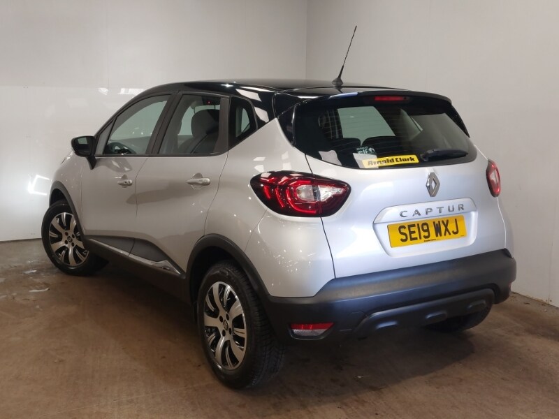 Used Renault Captur 2019 for sale - 76321276: Photo 3