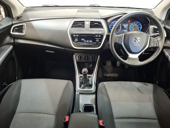 Used Suzuki SX4 S-Cross 2016 for sale - 79433097: Photo