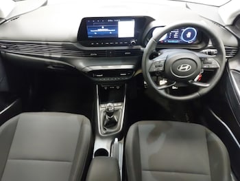 Used Hyundai BAYON 2025 for sale - 76172108: Photo 2