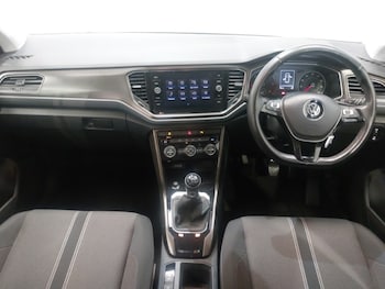 Used Volkswagen T-Roc 2020 for sale - 78342570: Photo