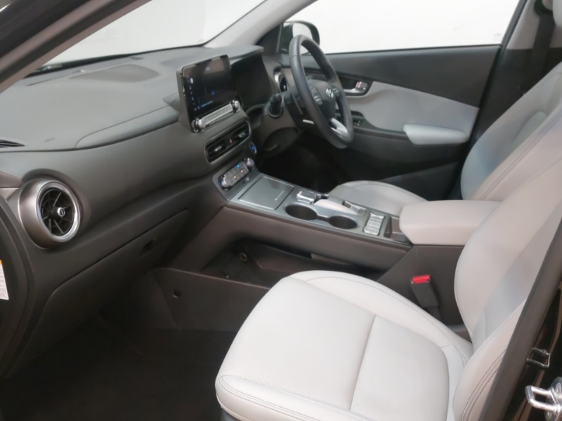 Used Hyundai KONA 2023 for sale - 76444992: Photo 5