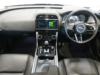 Used Jaguar XE 2019 for sale - 78023661: Photo