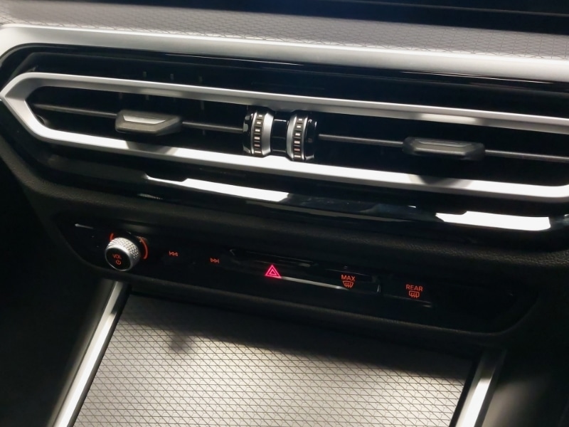 Used BMW 3 Series 2024 for sale - 77992769: Photo 13