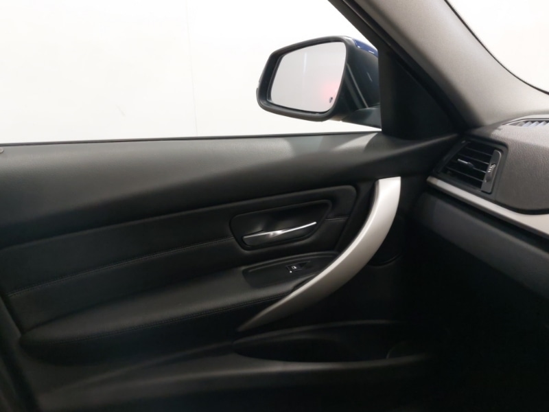 Used BMW 3 Series 2019 for sale - 77933352: Photo 16