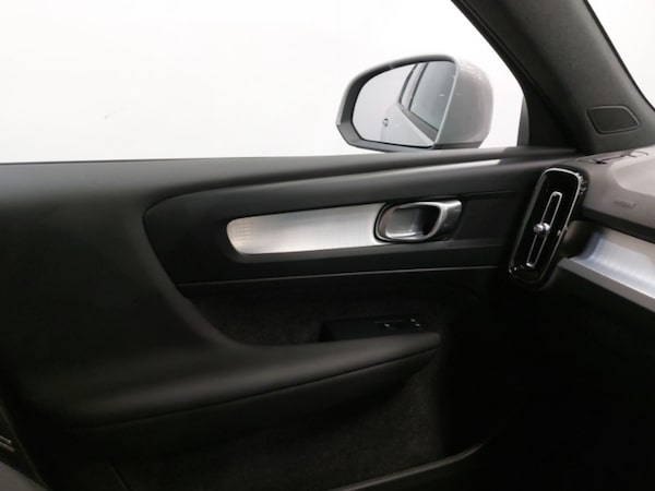 Used Volvo XC40 2024 for sale - 76221158: Photo 16