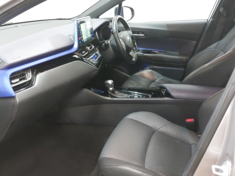 Used Toyota C-HR 2018 for sale - 76397481: Photo 5