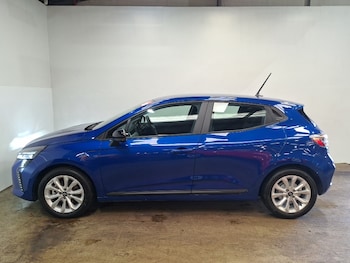 Used Renault Clio 2025 for sale - 79056499: Photo