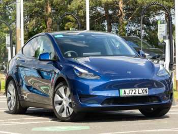 2022 - RWD 5dr Auto