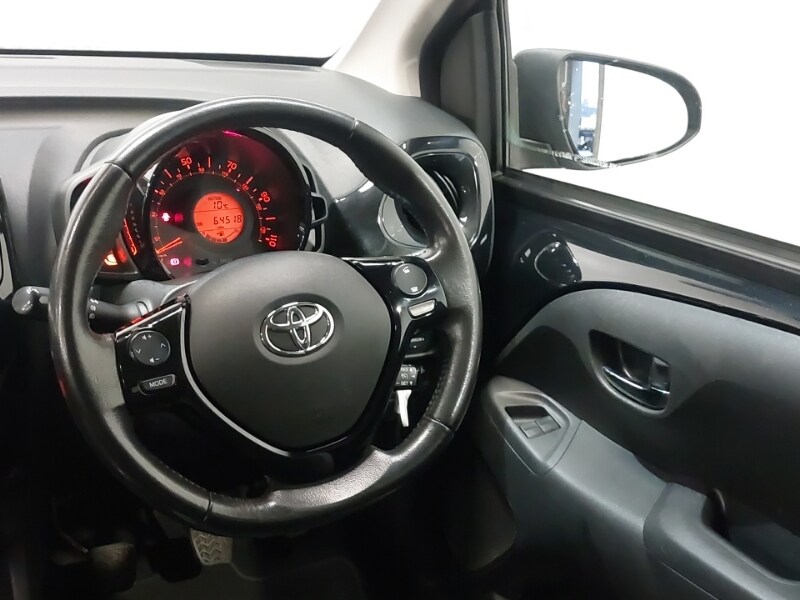Used Toyota AYGO 2017 for sale - 77907389: Photo 10
