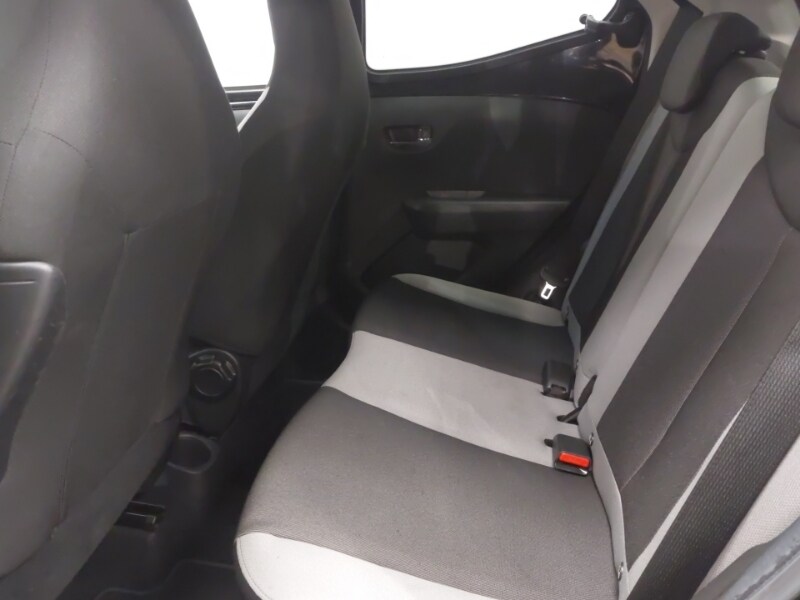 Used Toyota AYGO 2017 for sale - 77907389: Photo 6