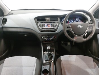 Used Hyundai i20 2016 for sale - 78546742: Photo