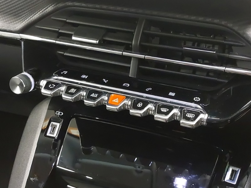 Used Peugeot 2008 2022 for sale - 77782643: Photo 13