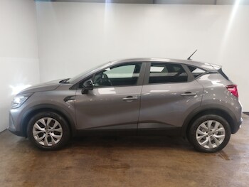 Used Renault Captur 2022 for sale - 78580337: Photo