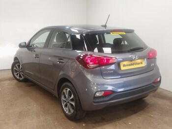 Used Hyundai i20 2019 for sale - 76483840: Photo
