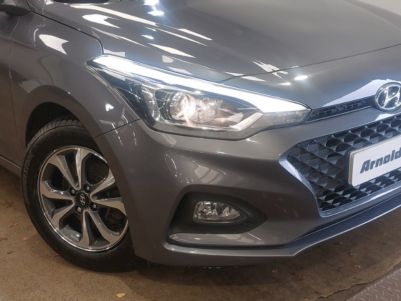 Used Hyundai i20 2019 for sale - 76483840: Photo 9