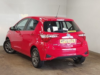 Used Toyota Yaris 2020 for sale - 78933174: Photo