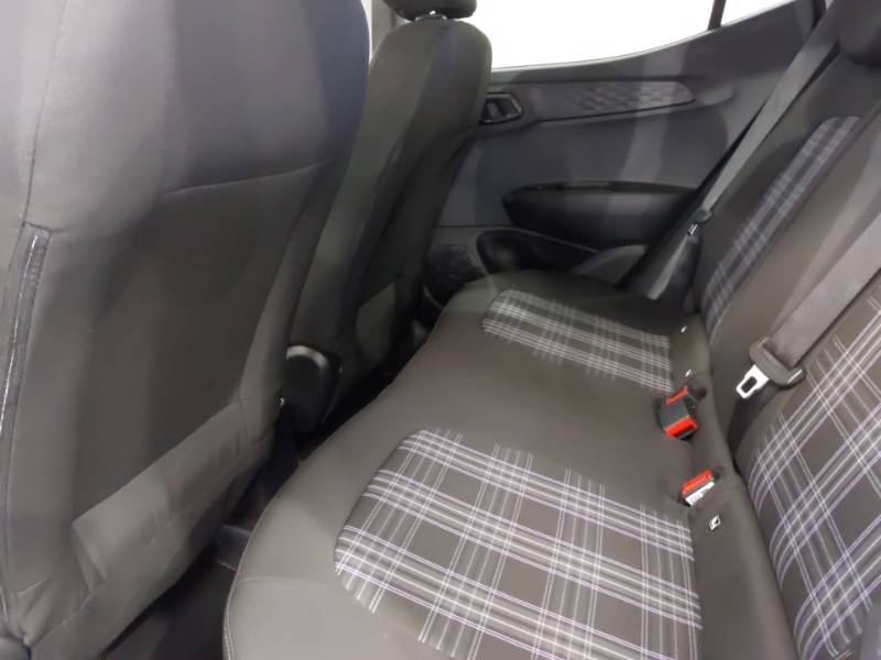 Used Hyundai i10 2024 for sale - 77969312: Photo 6