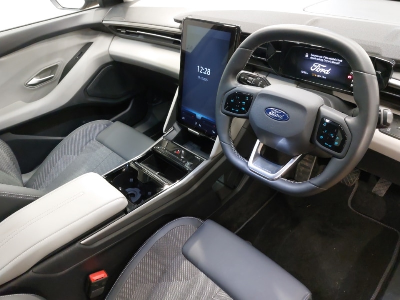 Used Ford Explorer 2025 for sale - 76974945: Photo 18