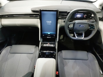 Used Ford Explorer 2025 for sale - 76974945: Photo