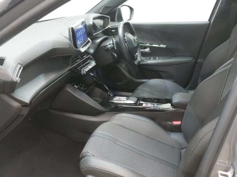 Used Peugeot 2008 2023 for sale - 76537195: Photo 5