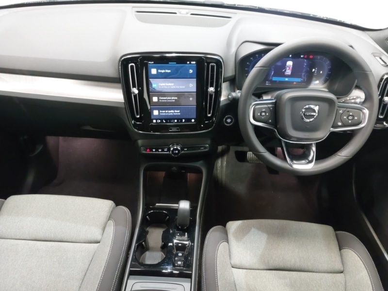 Used Volvo XC40 2024 for sale - 76160330: Photo 2