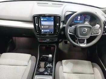 Used Volvo XC40 2024 for sale - 76160330: Photo