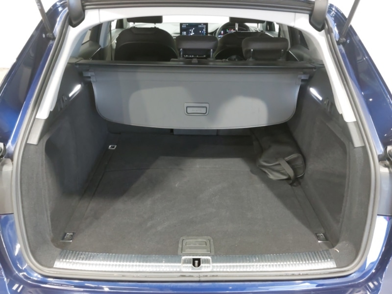 Used Audi A4 2023 for sale - 77284614: Photo 8