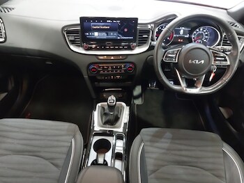 Used Kia Pro Ceed 2024 for sale - 77371313: Photo