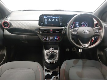 Used Hyundai i10 2021 for sale - 77580124: Photo