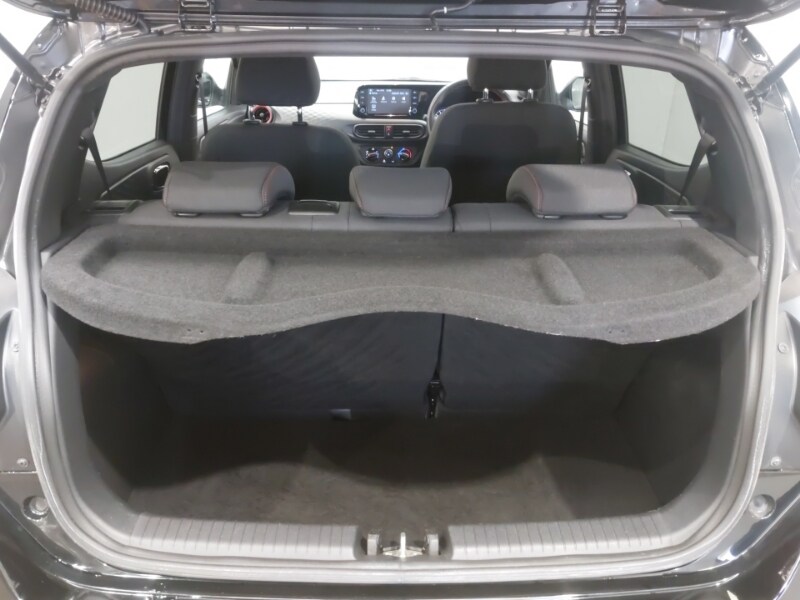 Used Hyundai i10 2021 for sale - 77580124: Photo 8