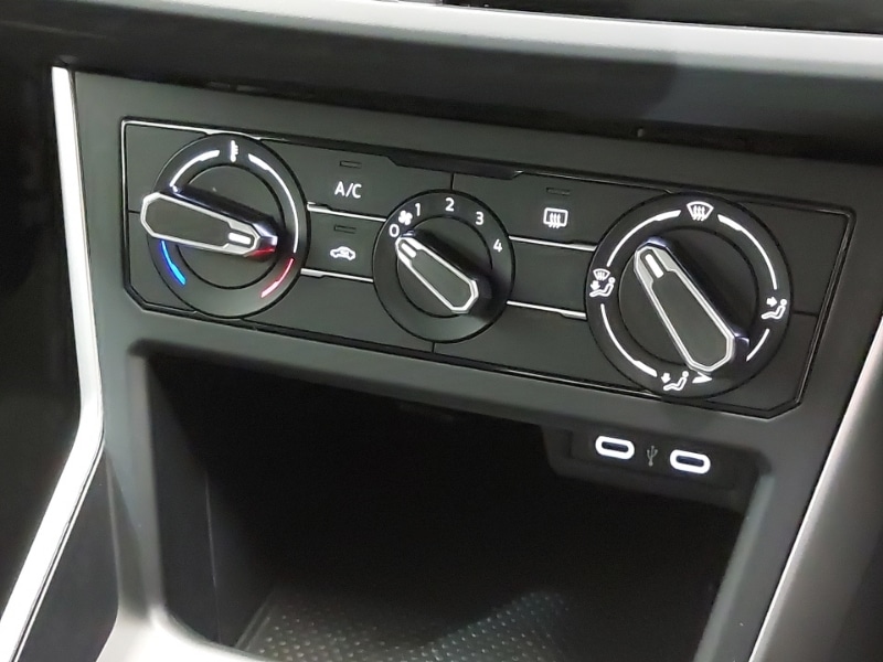 Used Volkswagen Polo 2024 for sale - 77265429: Photo 13