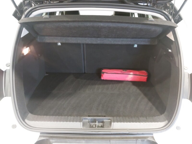 Used Renault Captur 2023 for sale - 77663821: Photo 8