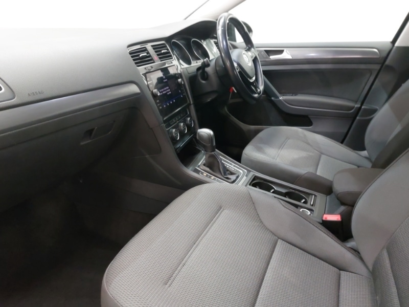 Used Volkswagen Golf 2020 for sale - 76741705: Photo 5