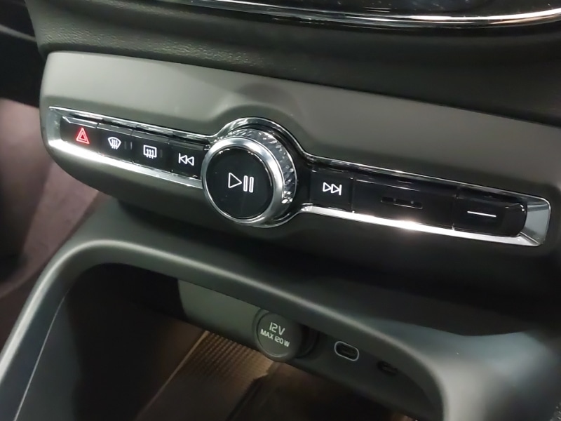 Used Volvo XC40 2024 for sale - 76560623: Photo 13