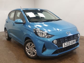 Used Hyundai i10 2023 for sale - 76140990: Photo