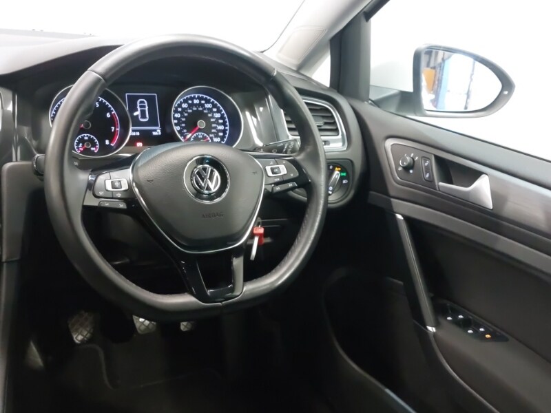 Used Volkswagen Golf 2020 for sale - 76815964: Photo 11