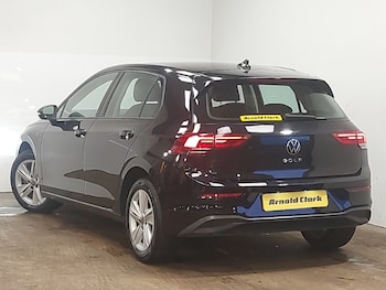 Used Volkswagen Golf 2022 for sale - 77623500: Photo