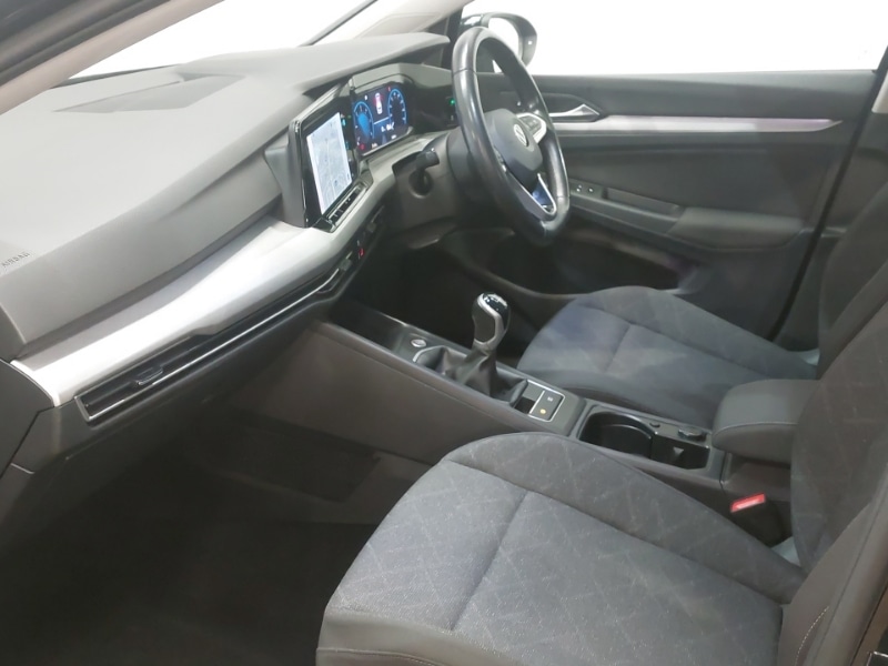 Used Volkswagen Golf 2022 for sale - 77623500: Photo 5