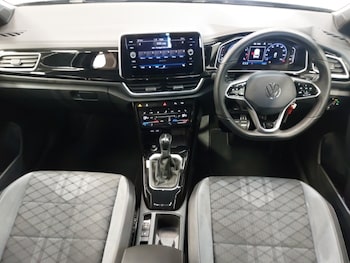 Used Volkswagen T-Roc 2022 for sale - 75715065: Photo