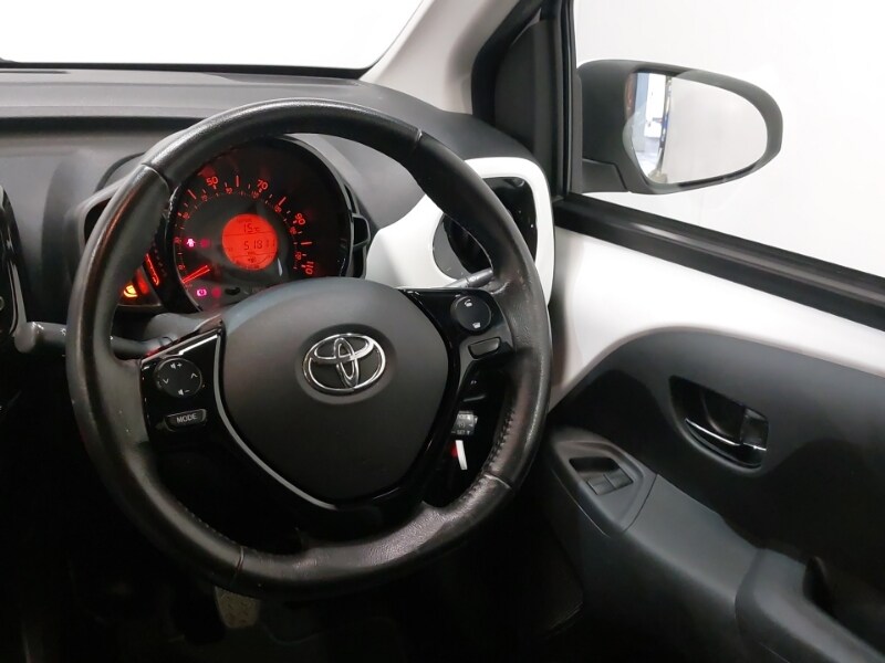Used Toyota AYGO 2017 for sale - 76651657: Photo 10