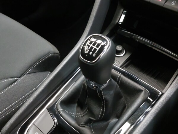 Used Skoda Karoq 2024 for sale - 76103244: Photo 12