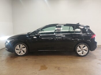 Used Volkswagen Golf 2024 for sale - 75345562: Photo