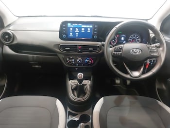 Used Hyundai i10 2022 for sale - 75988787: Photo 2