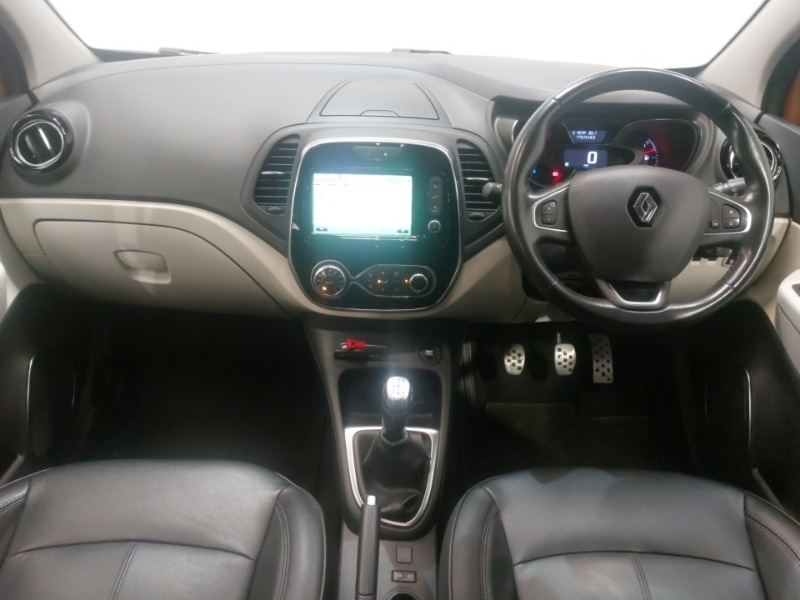 Used Renault Captur 2018 for sale - 78126237: Photo 2