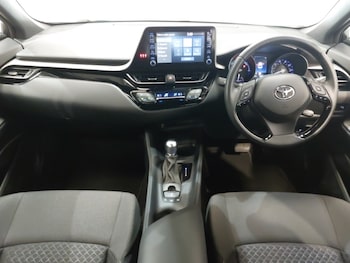 Used Toyota C-HR 2023 for sale - 78654215: Photo
