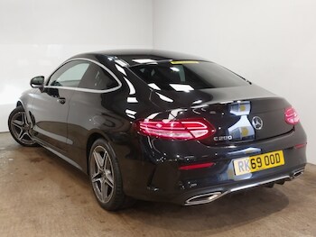 Used Mercedes-Benz C Class 2019 for sale - 76741698: Photo