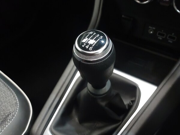 Used Renault Captur 2022 for sale - 76052104: Photo 12