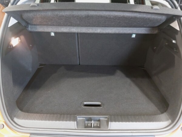 Used Renault Captur 2022 for sale - 76052104: Photo 8
