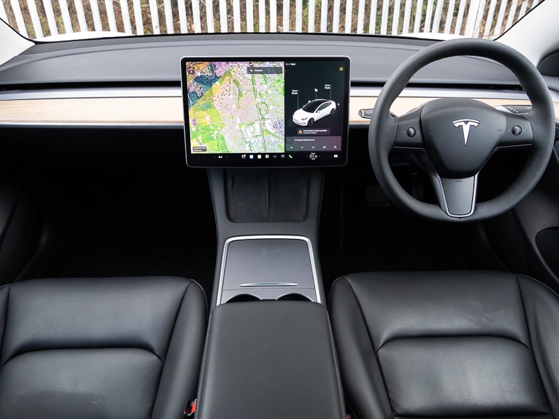 Used Tesla Model 3 2021 for sale - 77150122: Photo 2